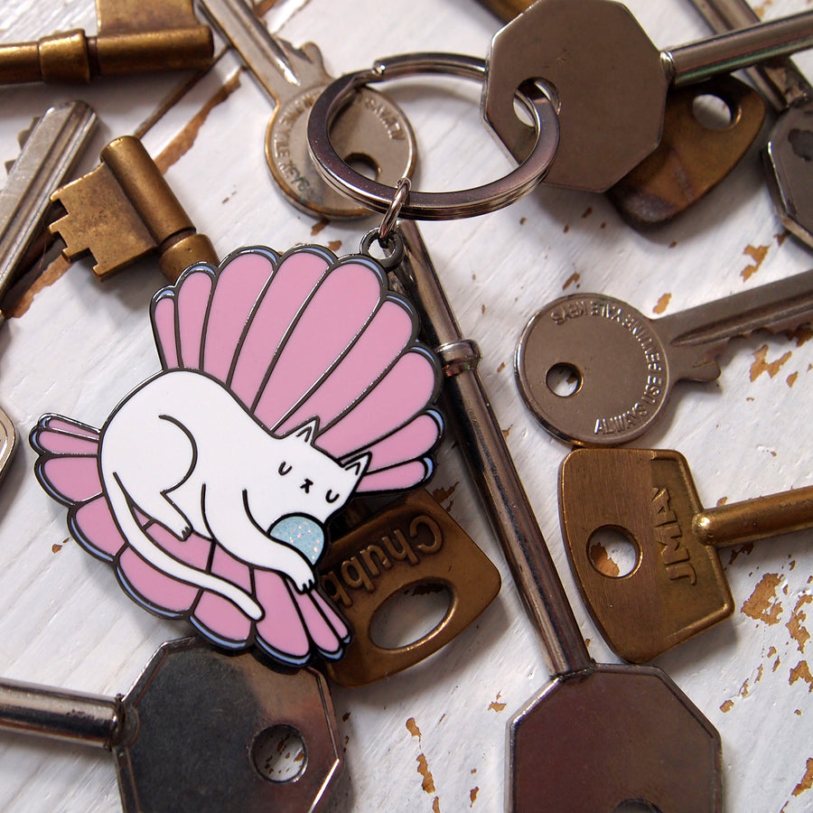 Clamshell Kitty Glitter Keyring by Merpola & I Like CATS  with keys