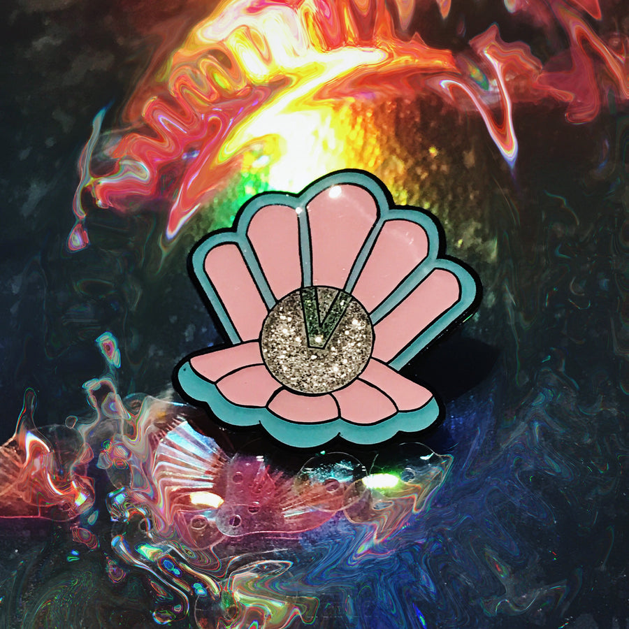 Clamshell Clan - Limited Edition Enamel Shell Pin - Merpola